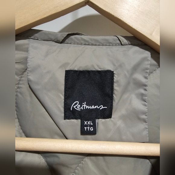 Quilted Packable Jacket - Picture 5 of 7